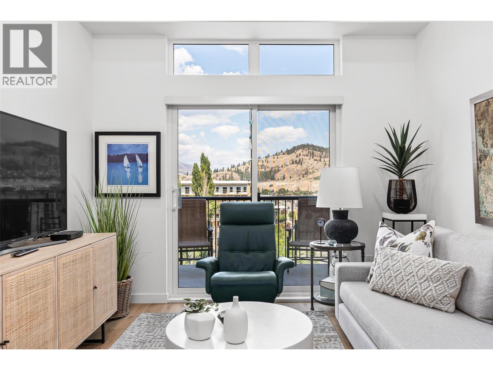 660 Cawston Avenue Unit# 607