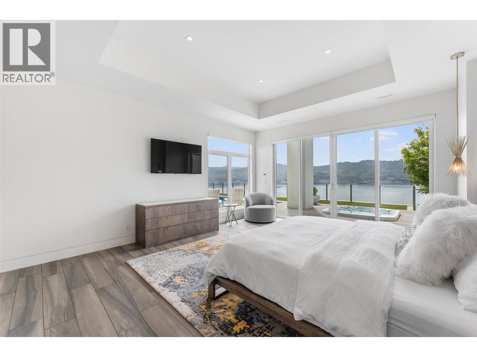 1384 Pinot Noir Drive