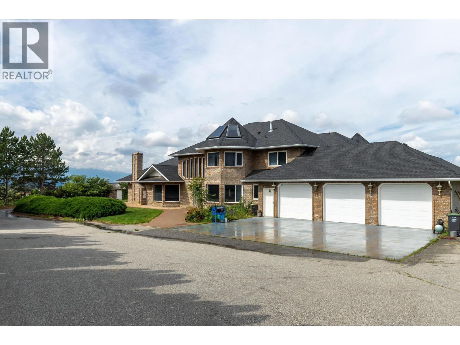 1135 Graf Road