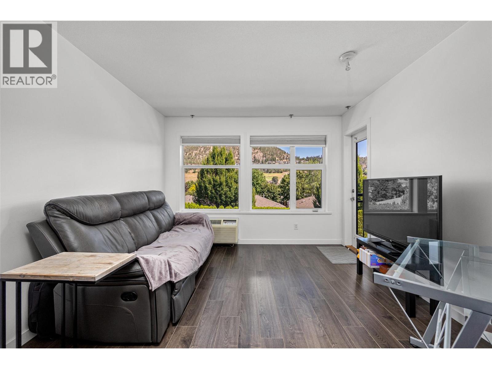 567 Yates Road Unit# 307