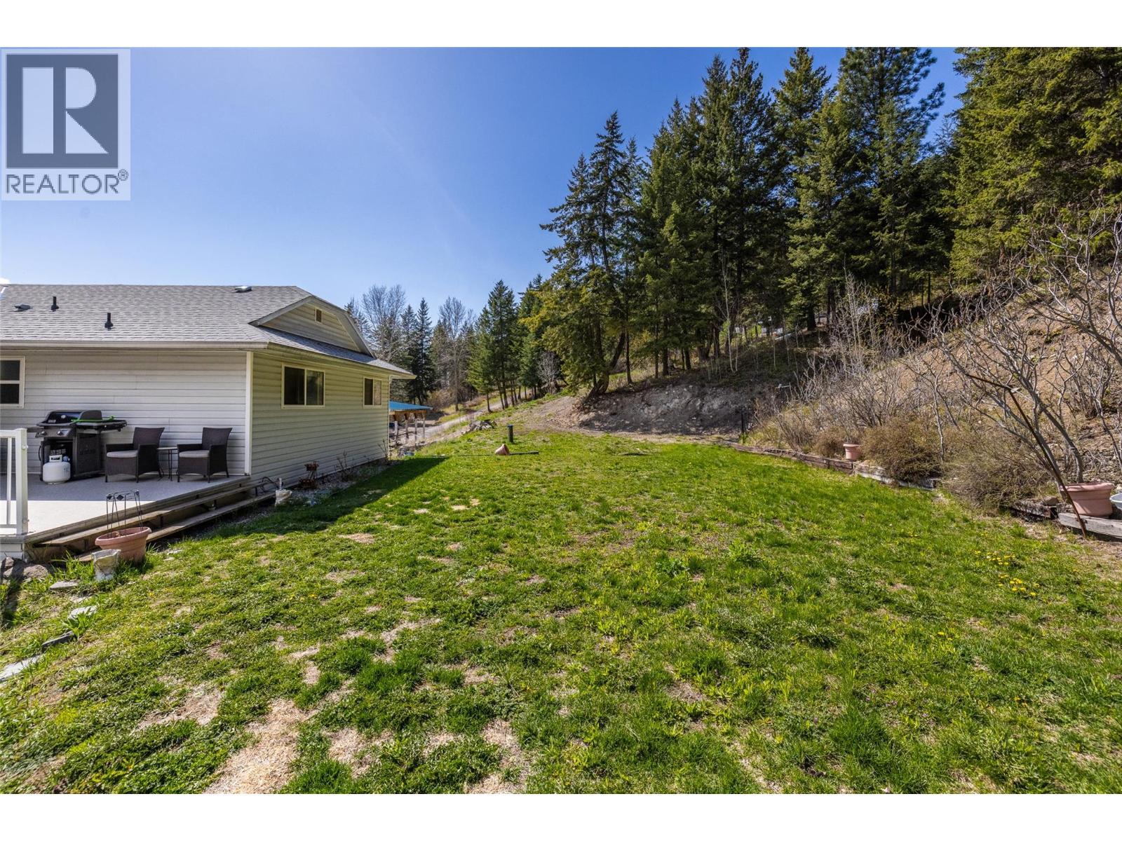 7114 Goshawk Road