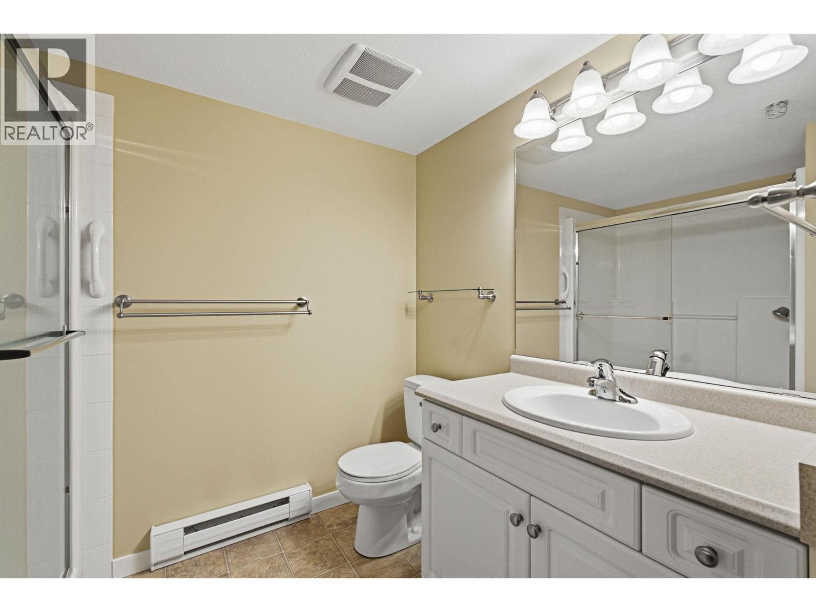 515 Houghton Road Unit# 220