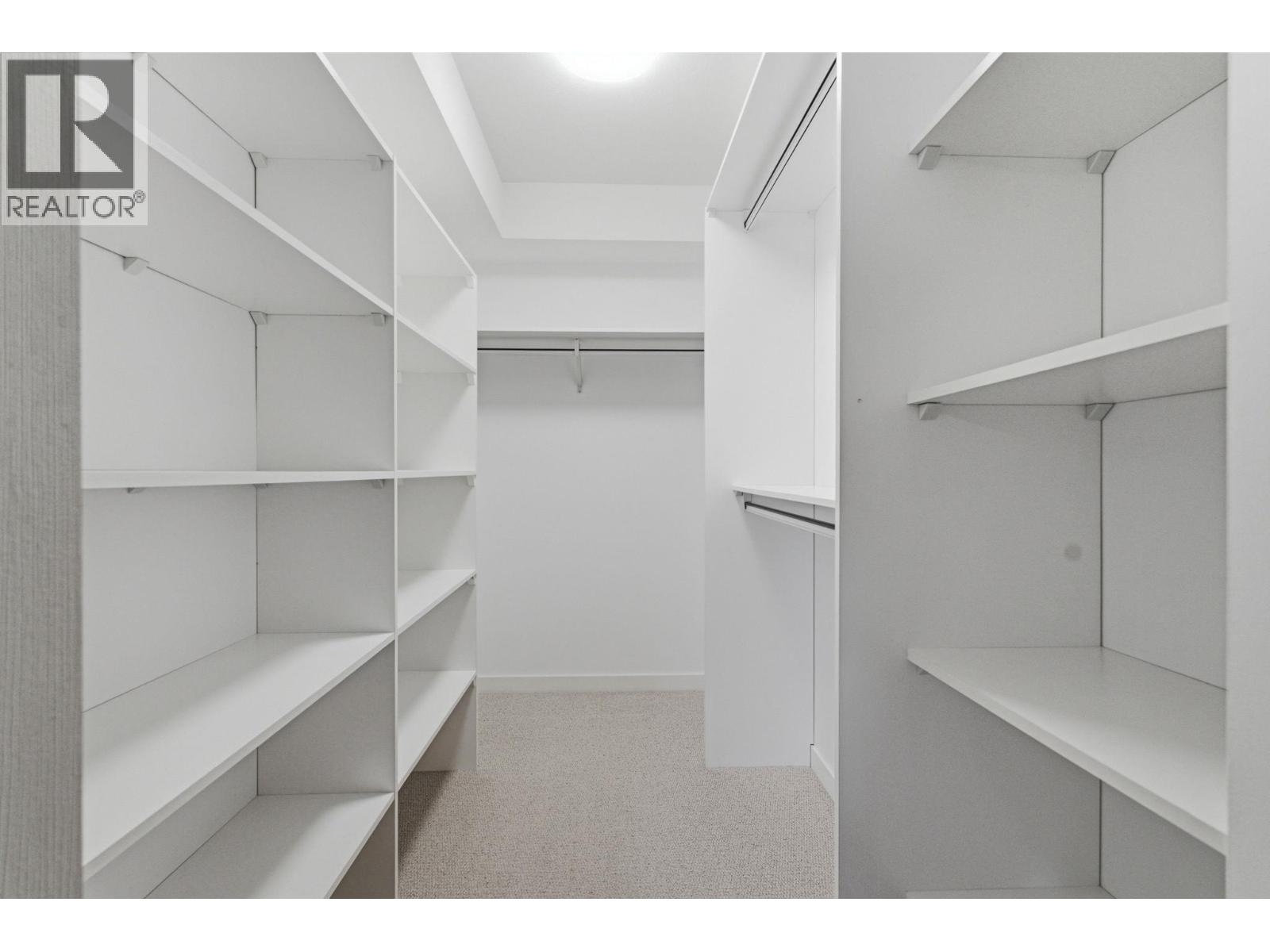 515 Houghton Road Unit# 220