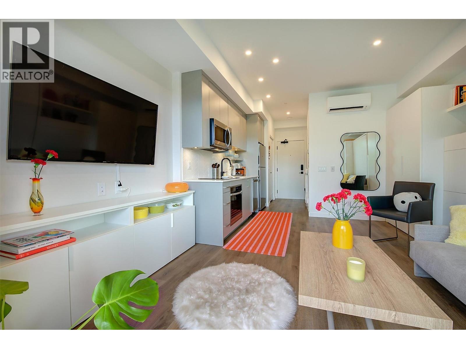 1274 Devonshire Avenue Unit# 405