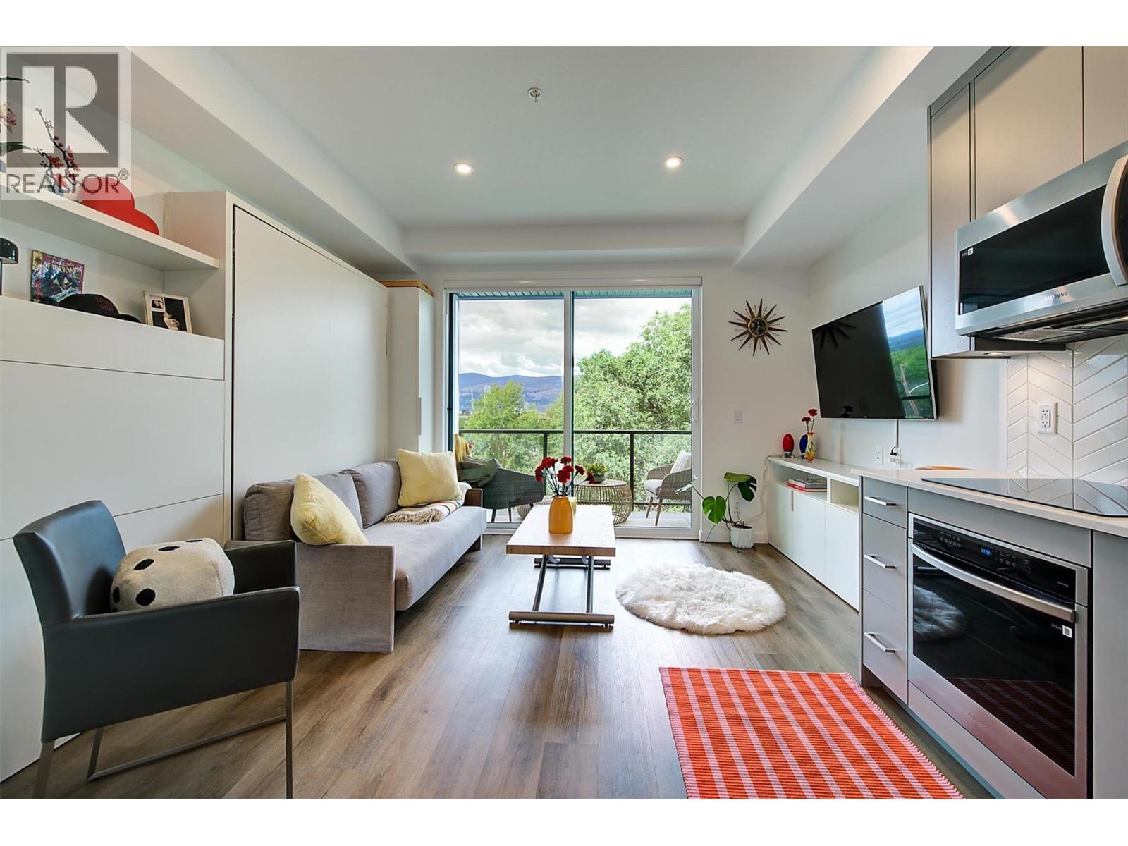 1274 Devonshire Avenue Unit# 405