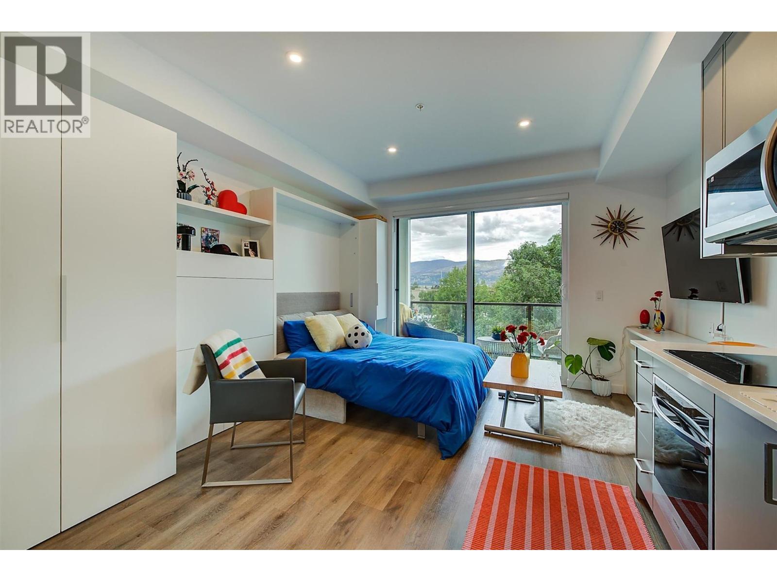 1274 Devonshire Avenue Unit# 405