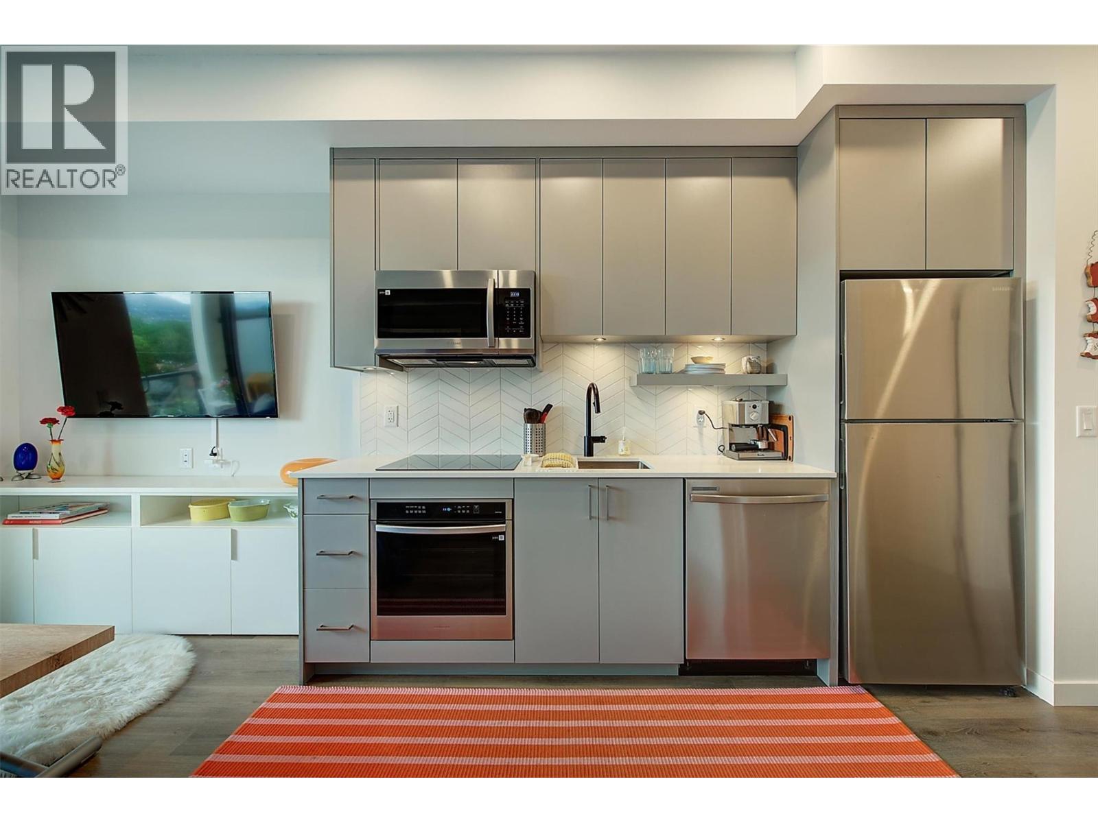 1274 Devonshire Avenue Unit# 405