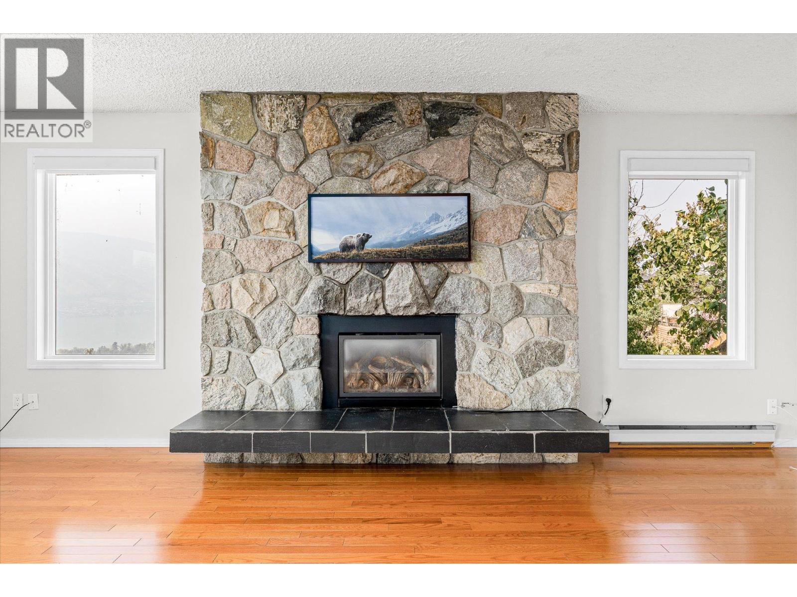 13890 Oyama Road