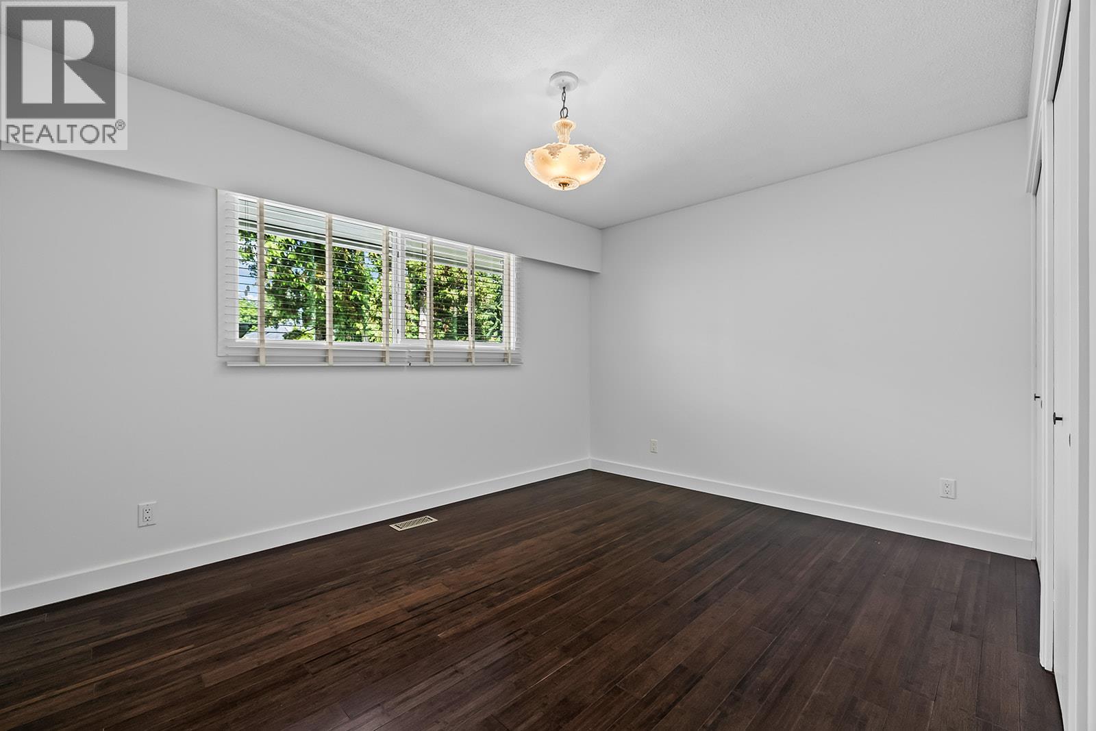 475 Collett Road