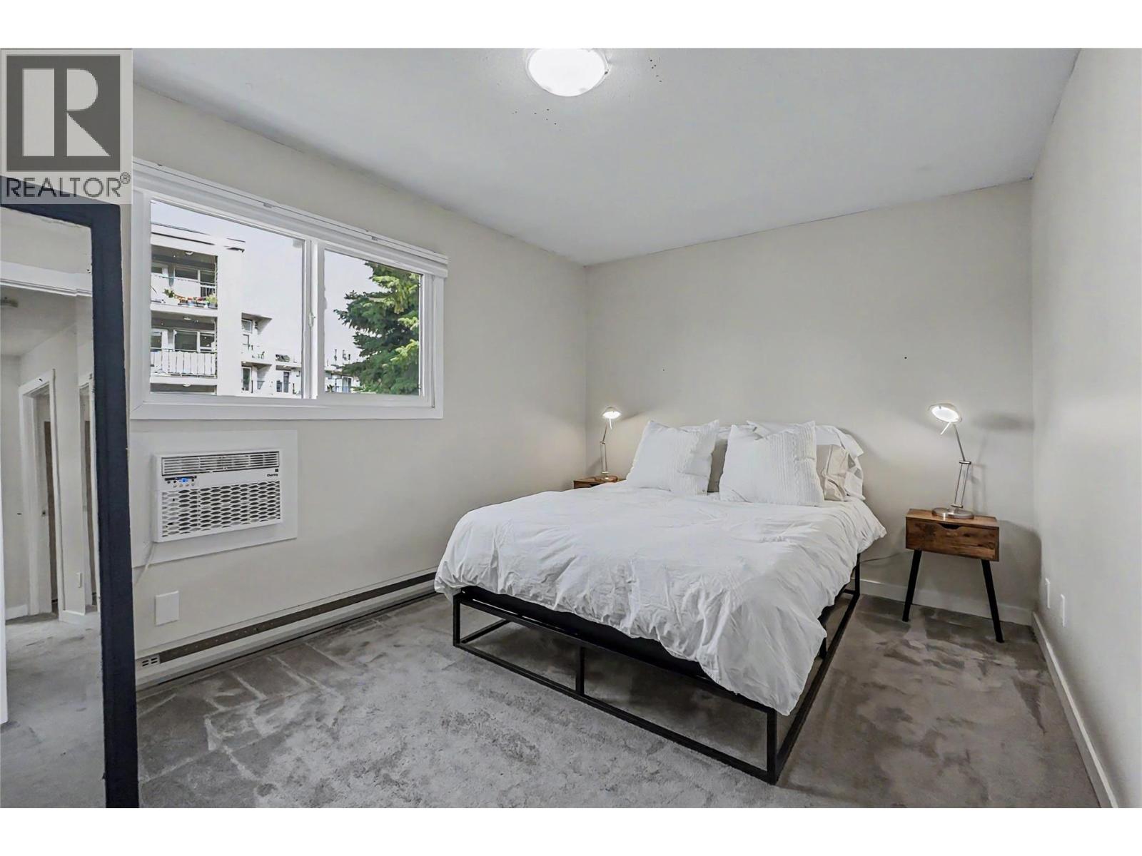 1985 Burtch Road Unit# 13