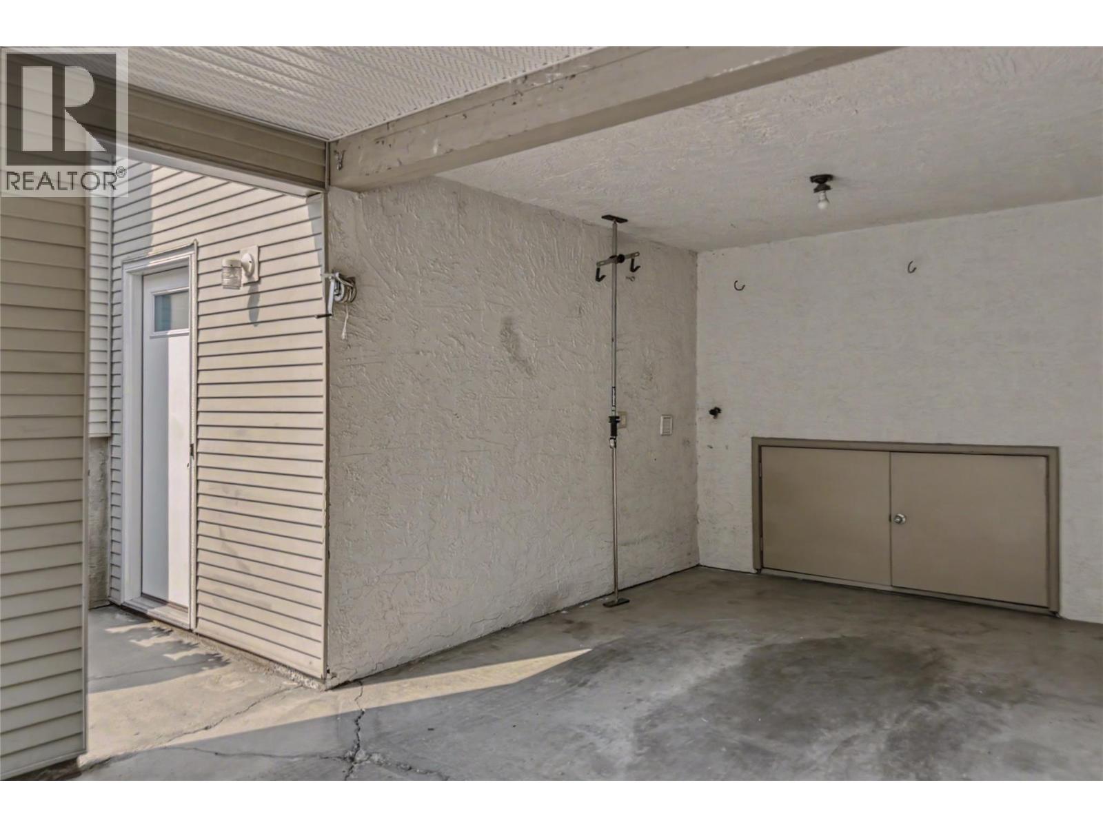 1985 Burtch Road Unit# 13