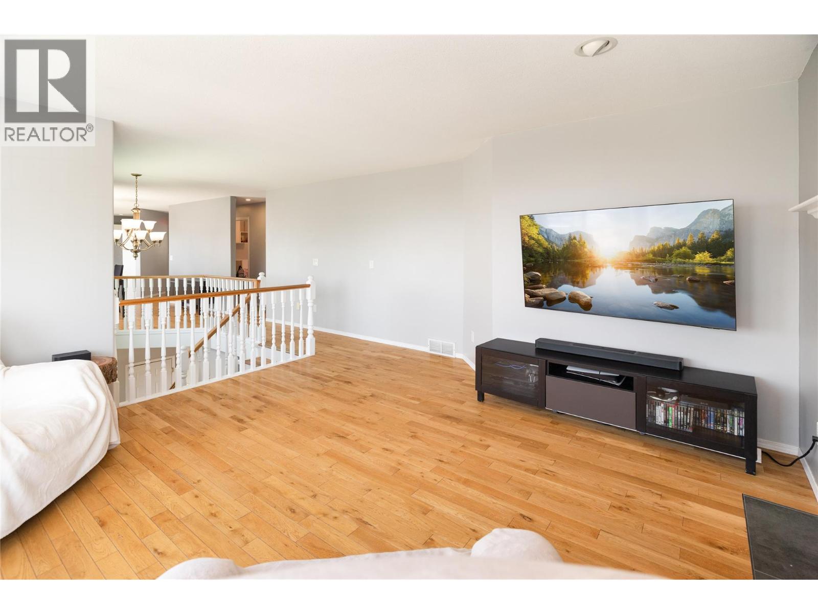 877 Toovey Road