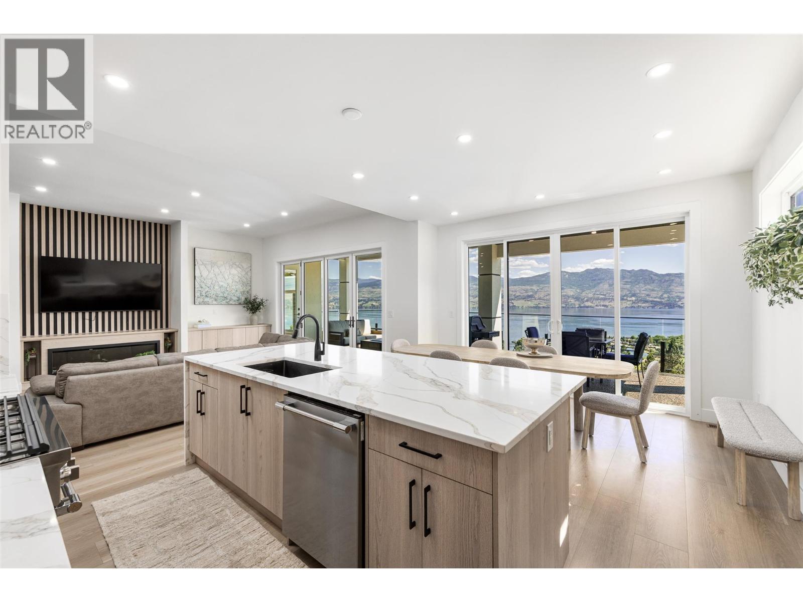 1425 Menu Road
