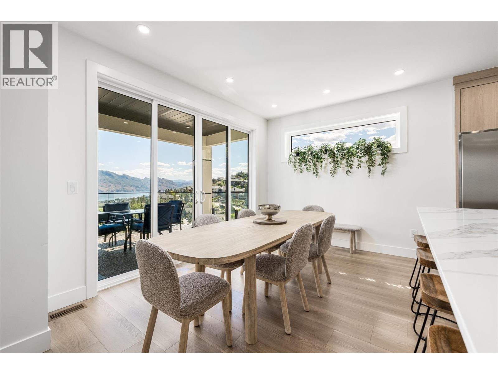 1425 Menu Road
