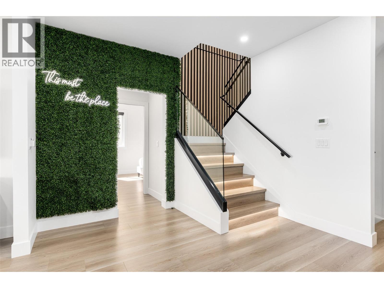 1425 Menu Road