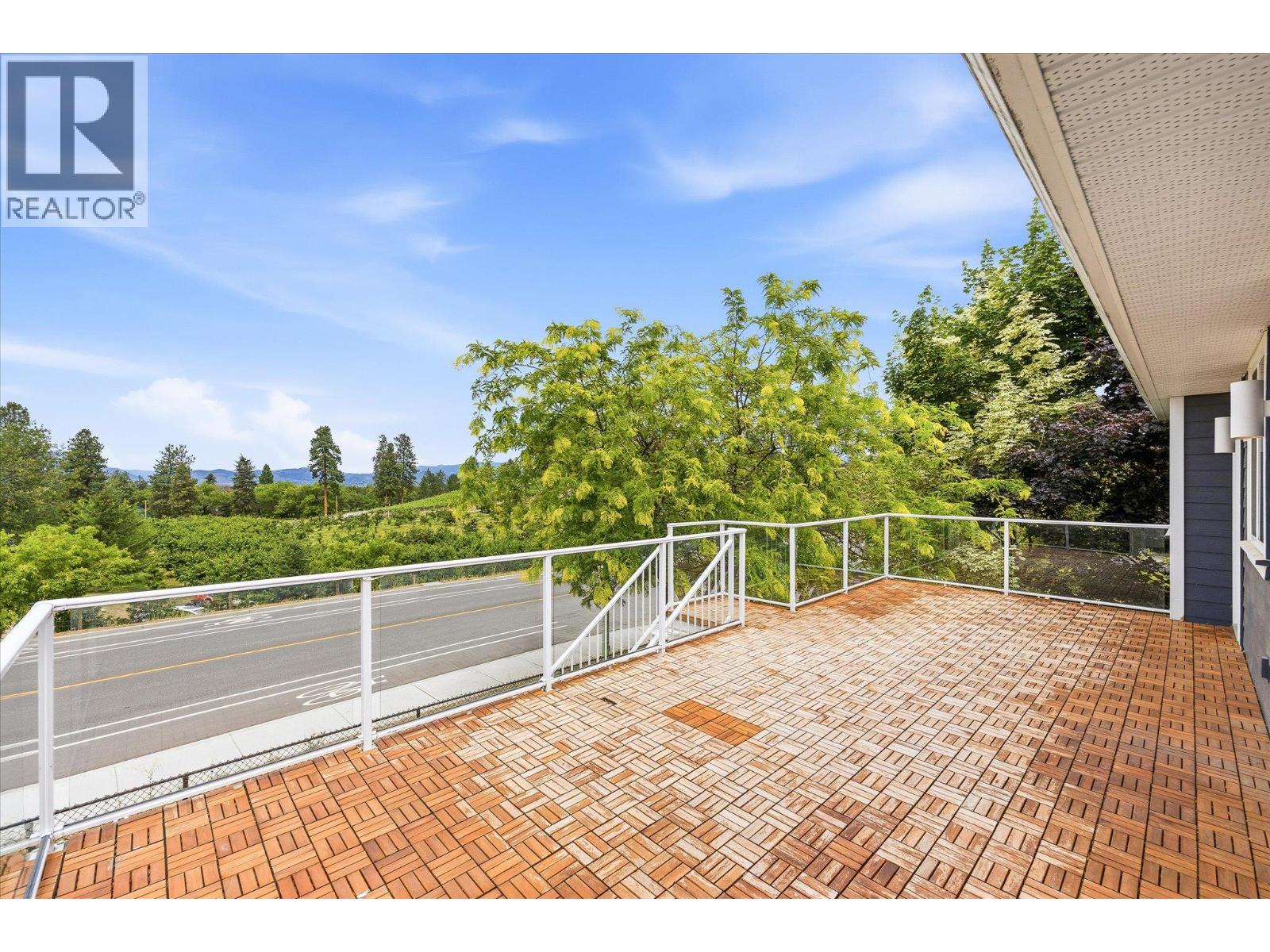 574 Gowen Place
