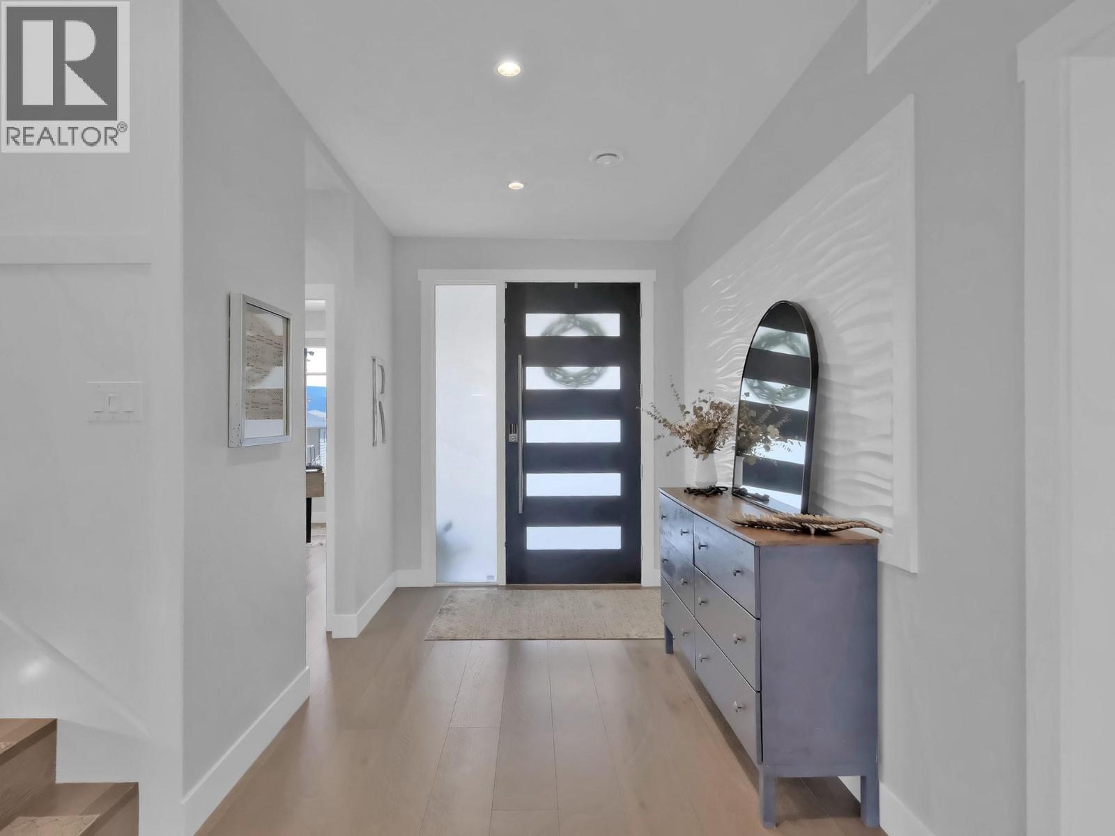 550 Barra Lane