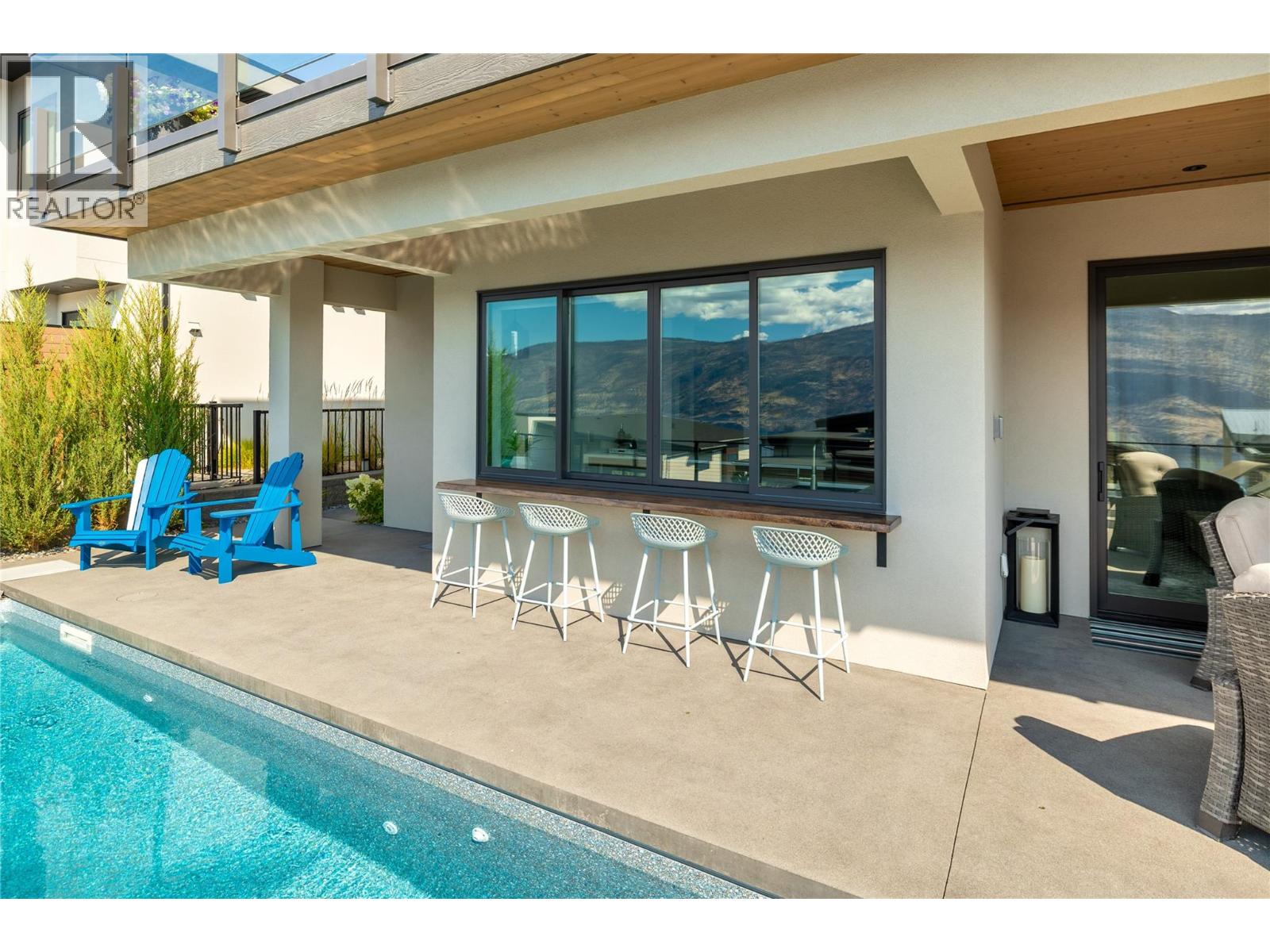 538 Clifton Court