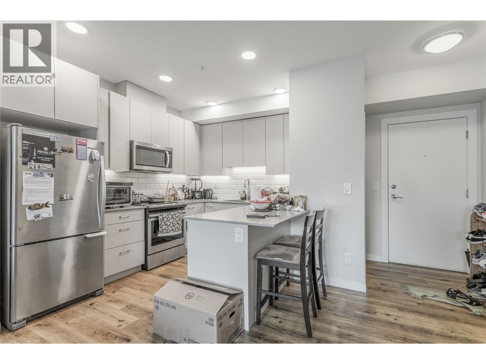 722 Valley Road Unit# 200