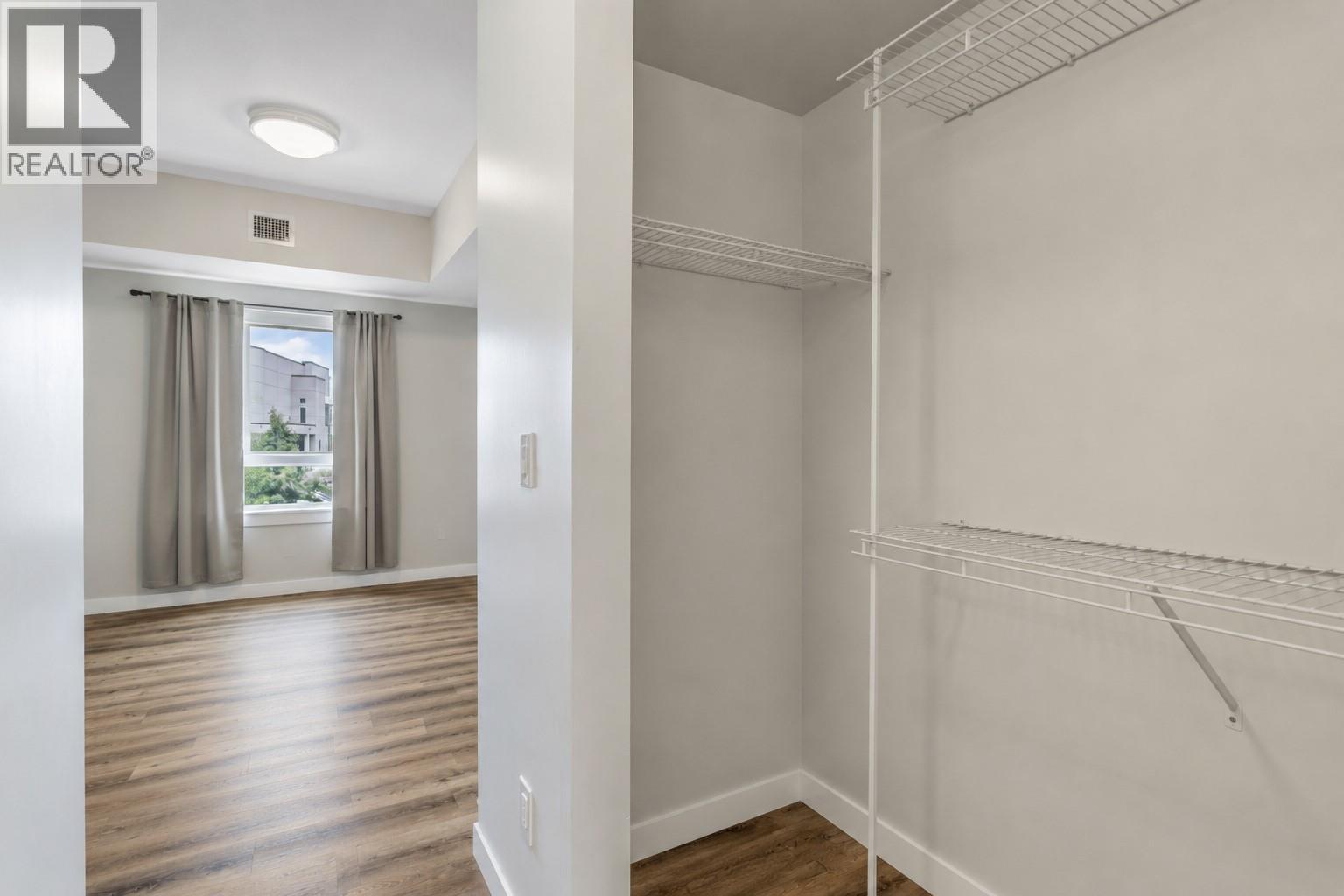 722 Valley Road Unit# 200