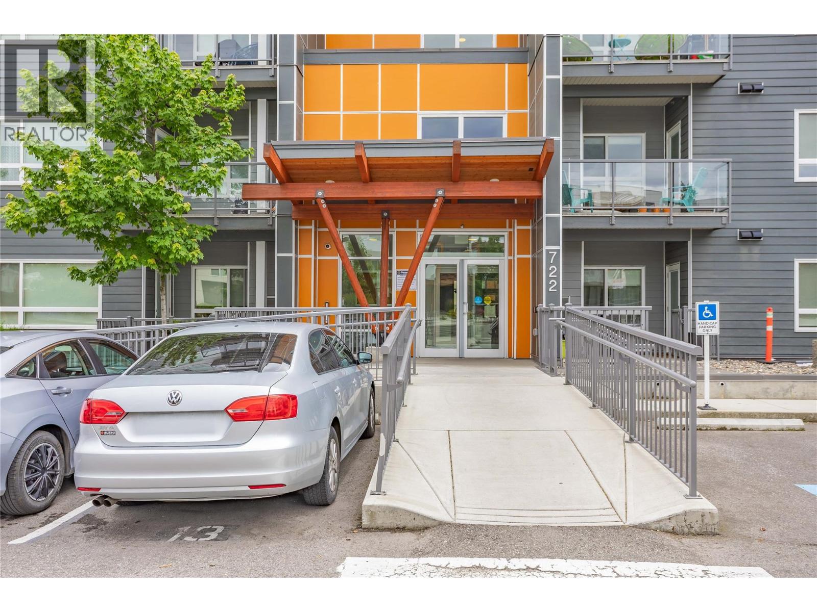 722 Valley Road Unit# 200
