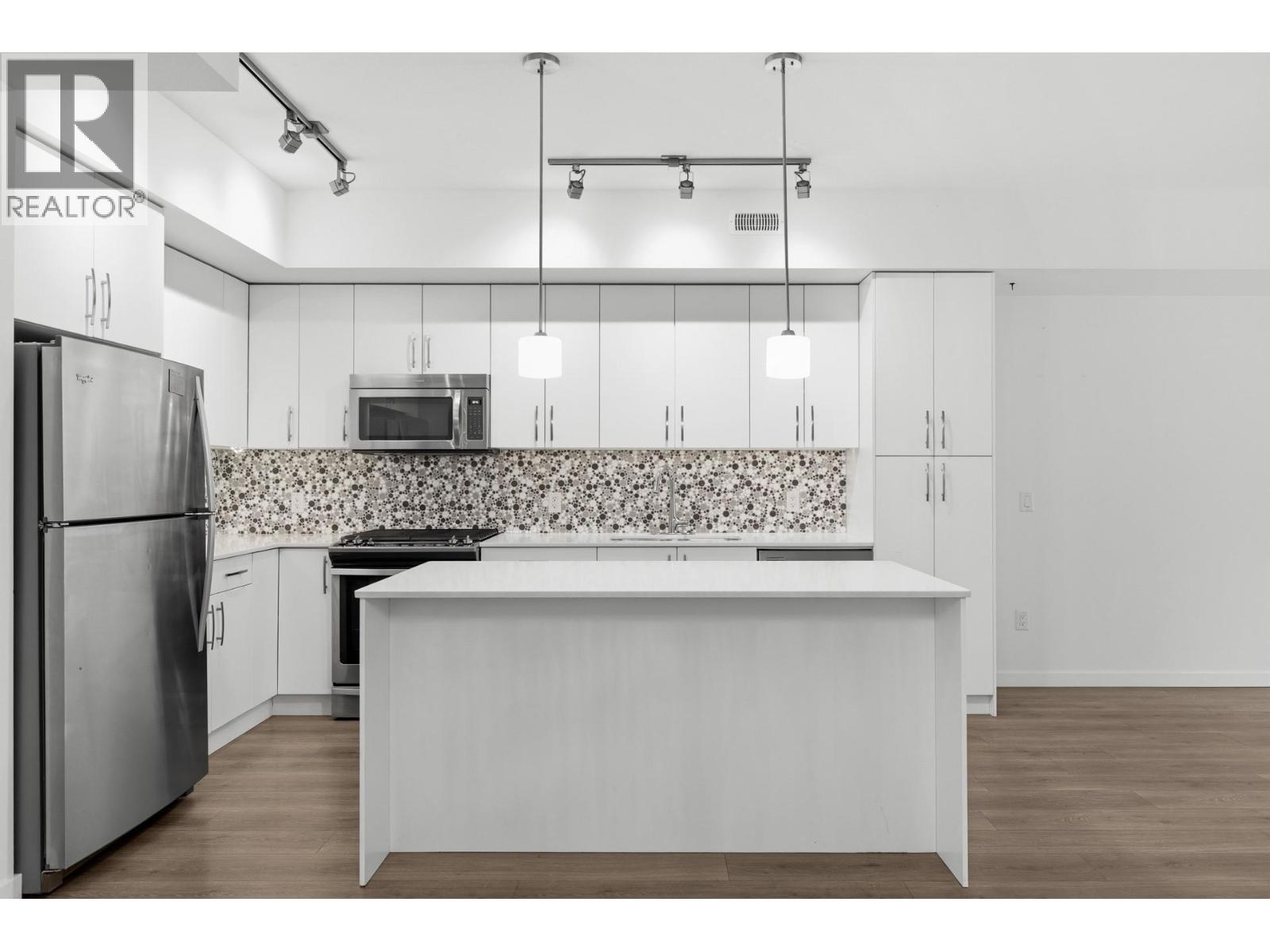 680 Old Meadows Road Unit# 74