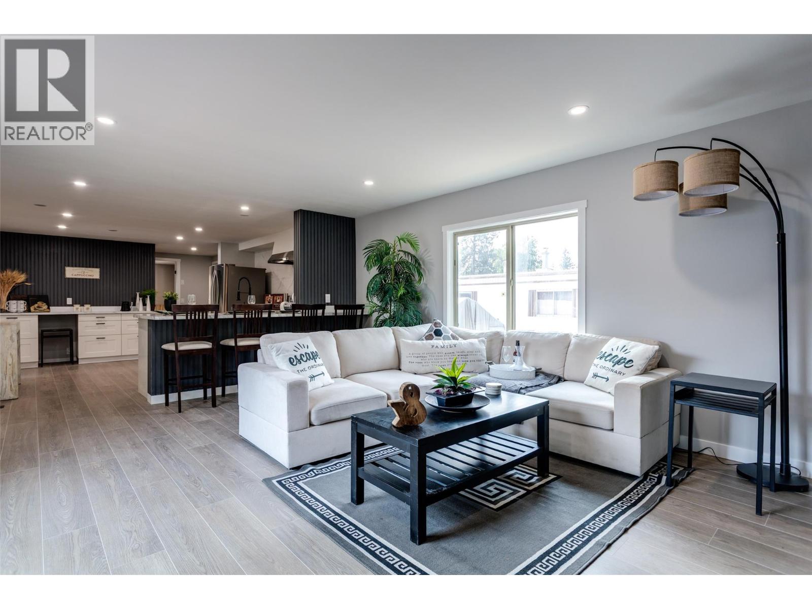 1999 Highway 97 Highway S Unit# 174
