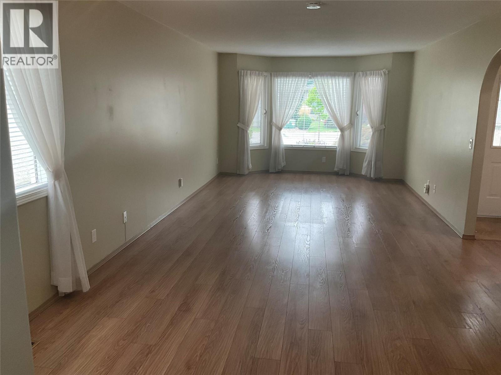 615 Glenmeadows Road Unit# 77