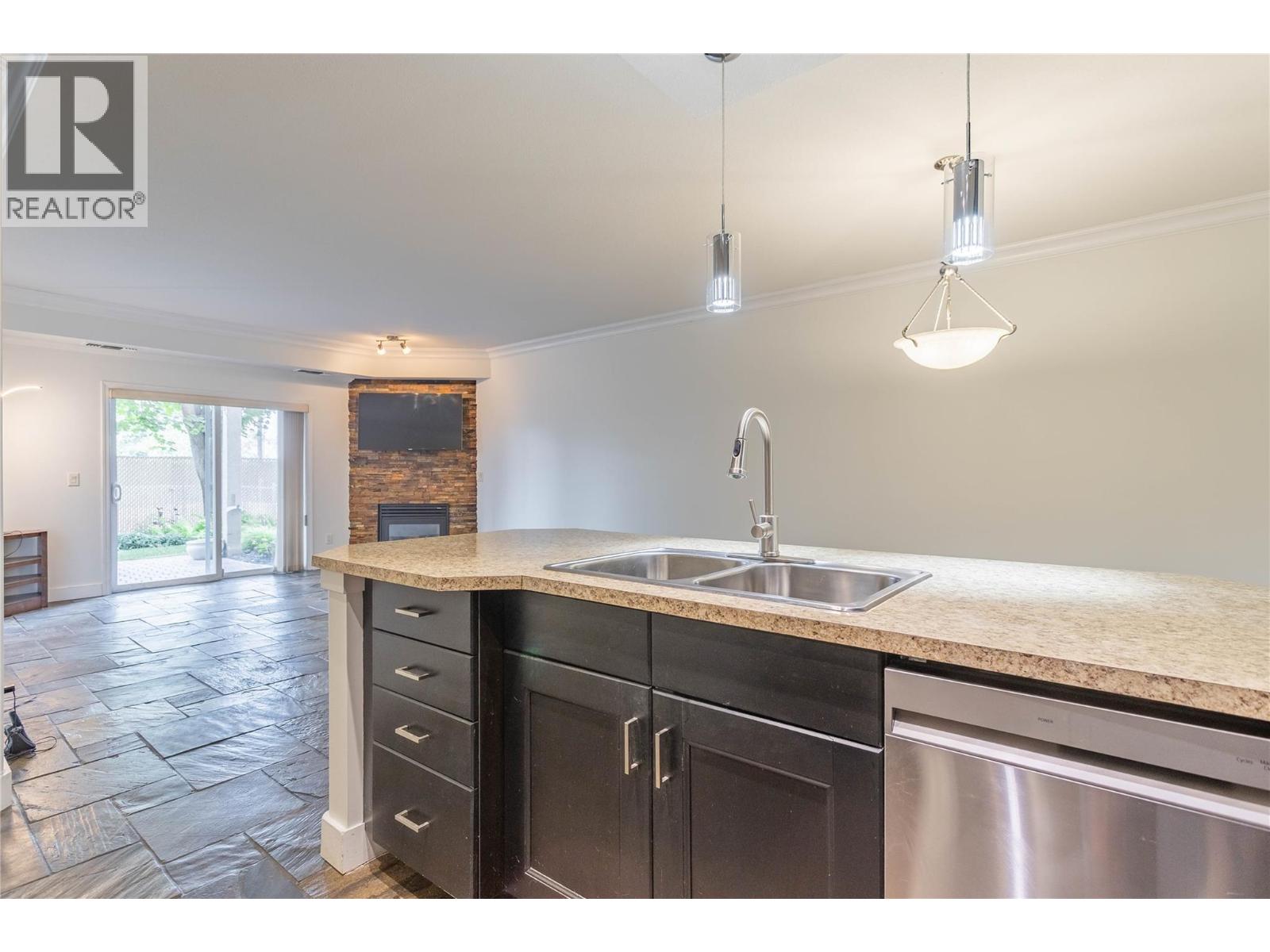 2300 Benvoulin Road Unit# 103