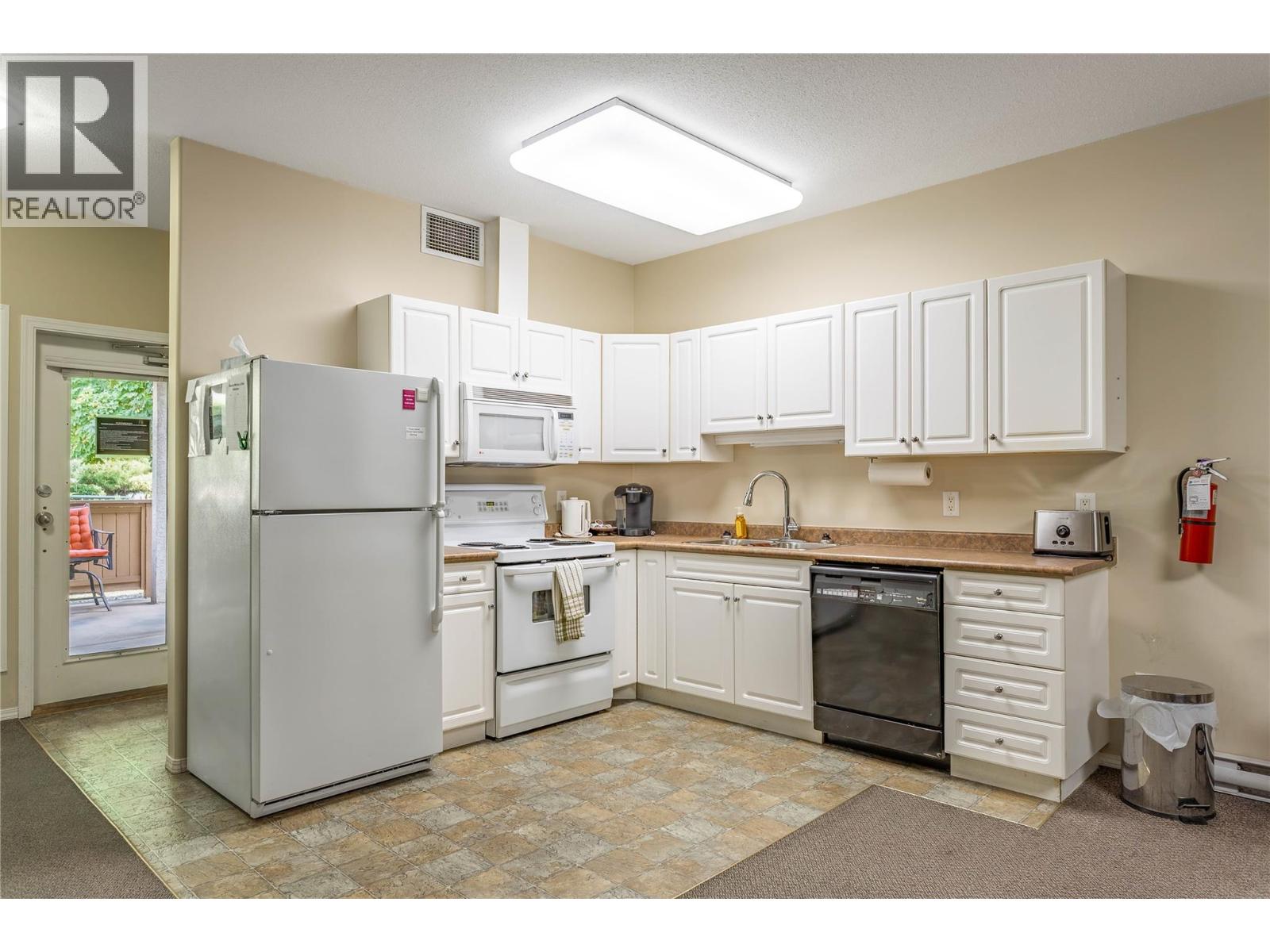 2300 Benvoulin Road Unit# 103