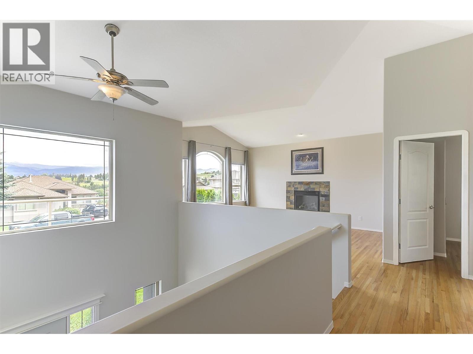 2044 Spyglass Way