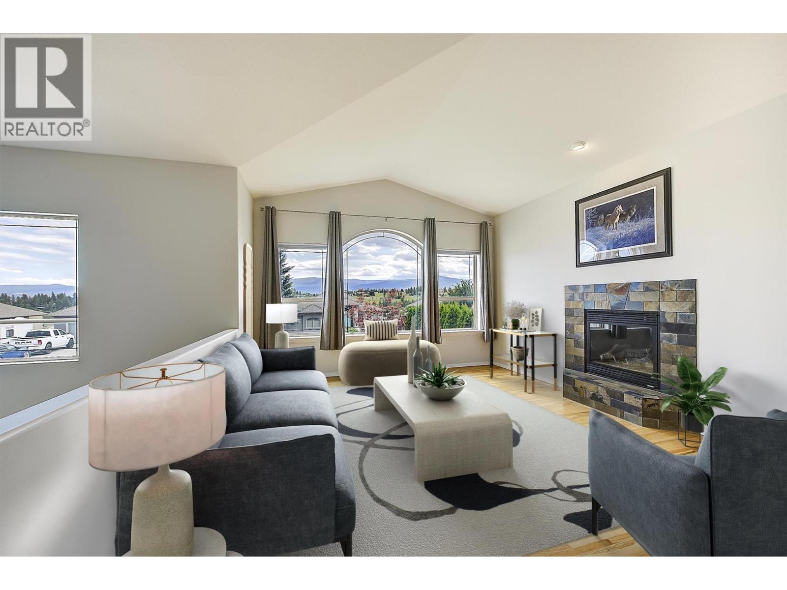 2044 Spyglass Way