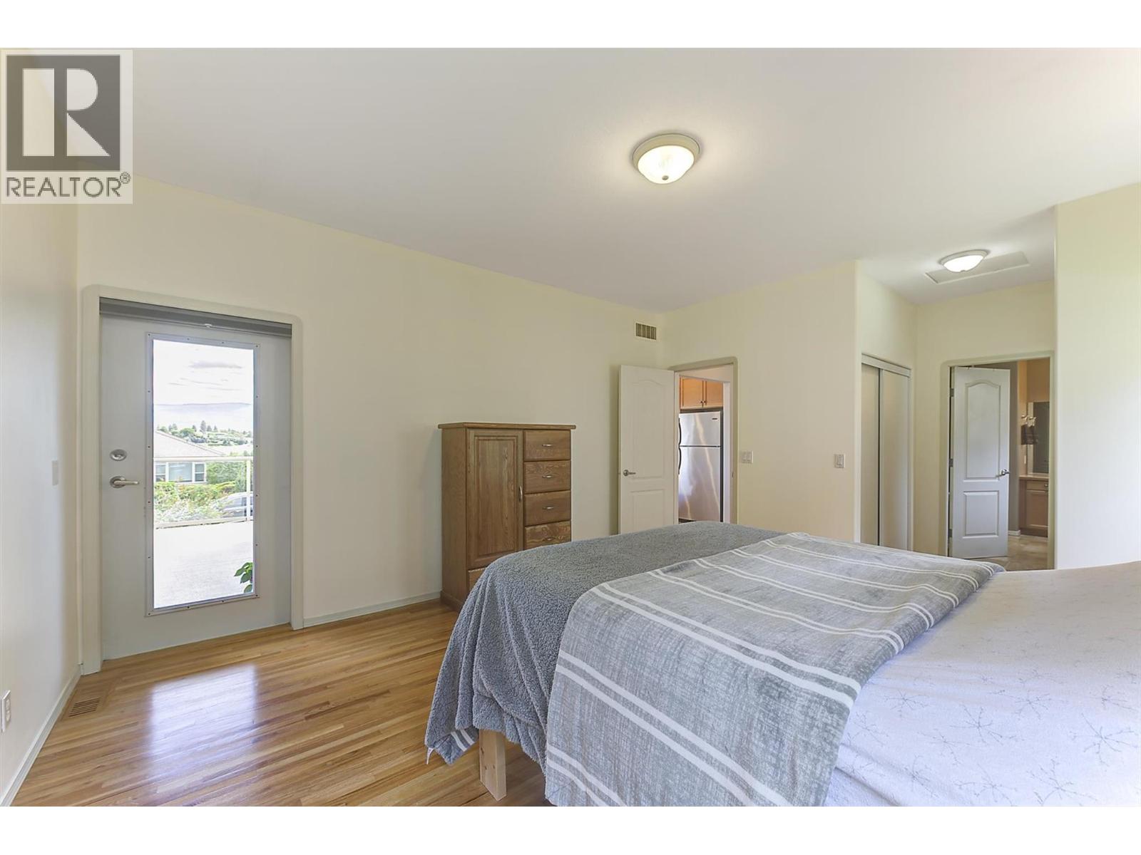 2044 Spyglass Way