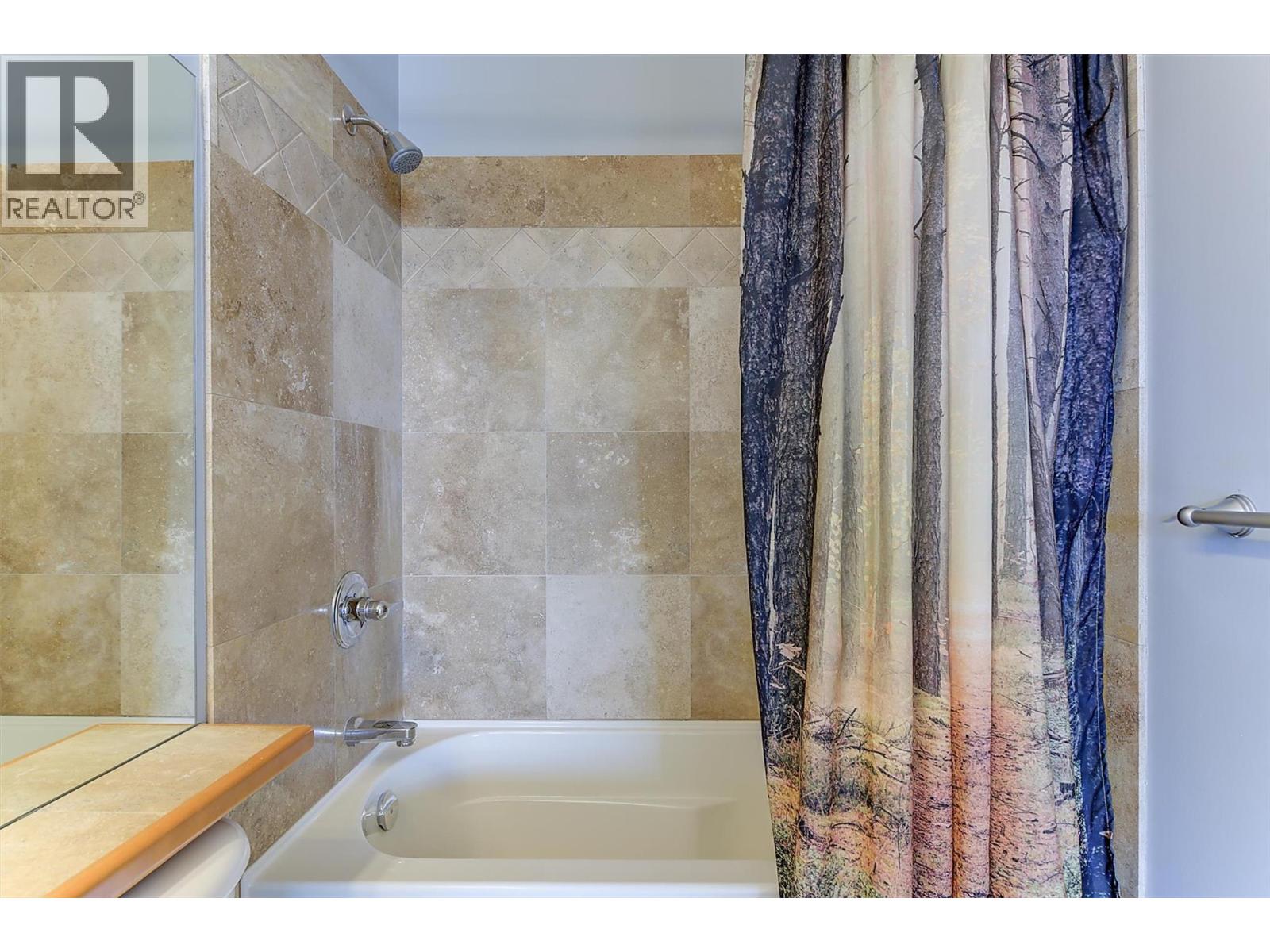 2044 Spyglass Way