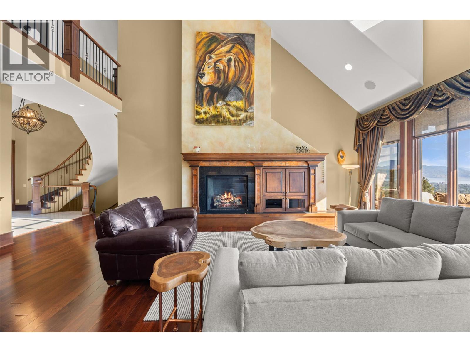 2449 Selkirk Drive
