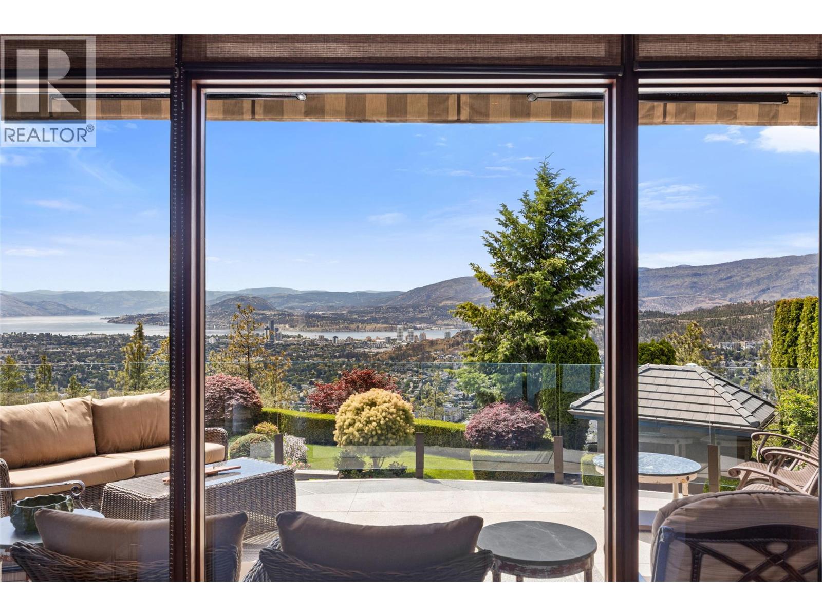 2449 Selkirk Drive