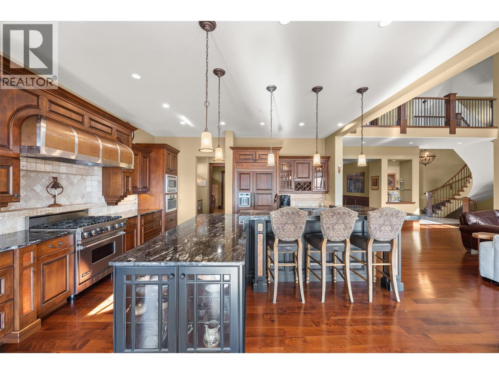 2449 Selkirk Drive