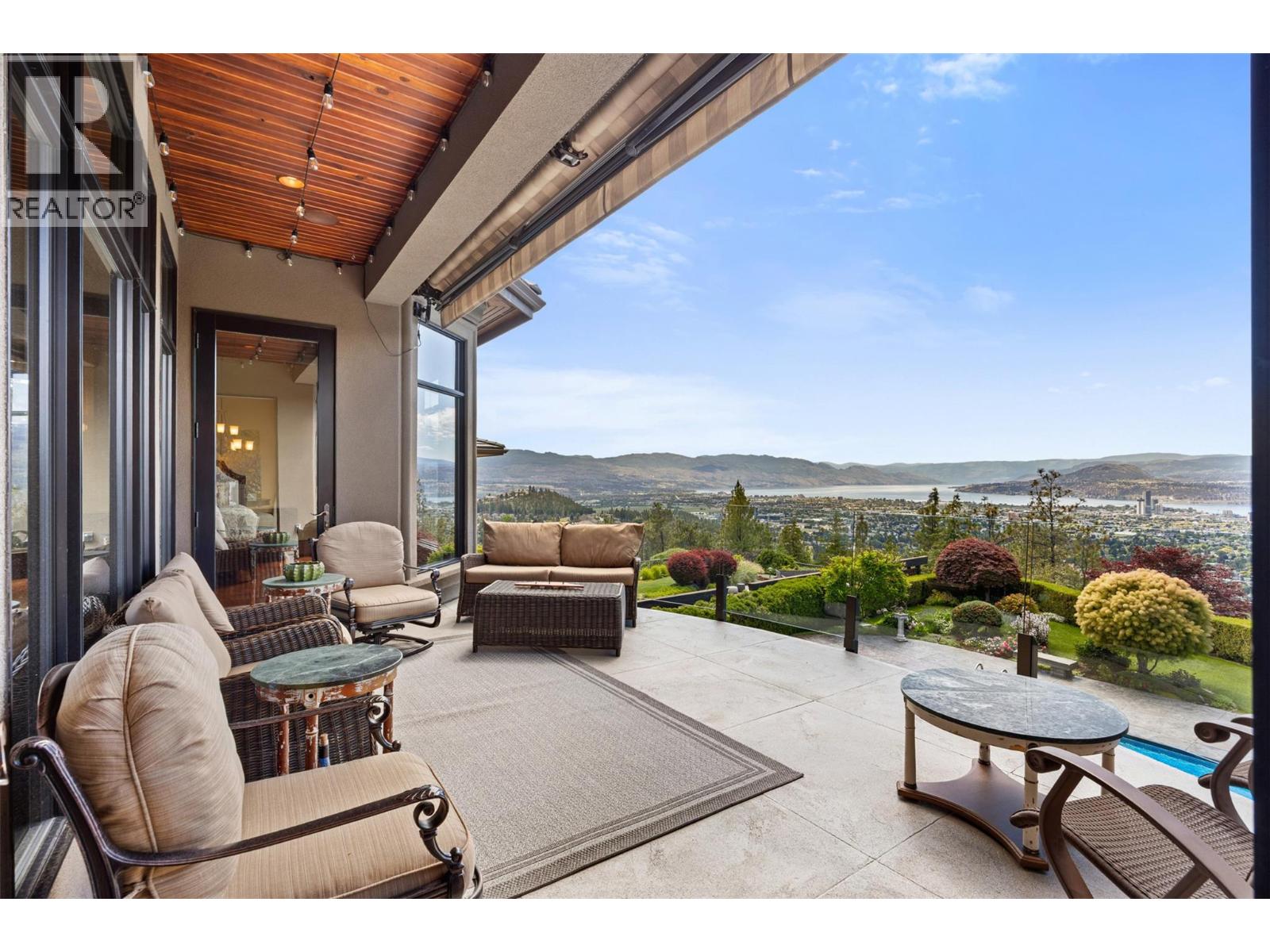 2449 Selkirk Drive