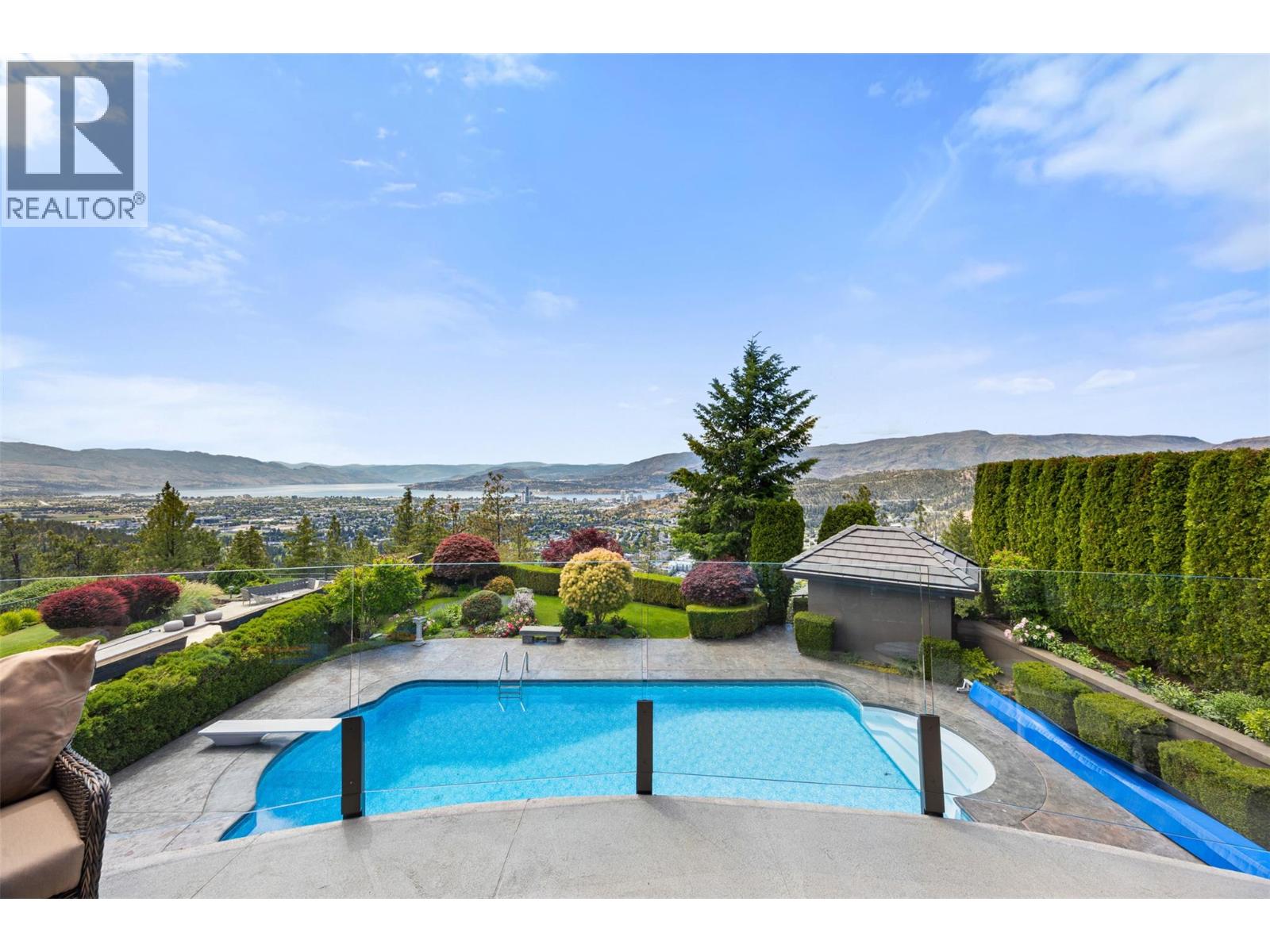 2449 Selkirk Drive