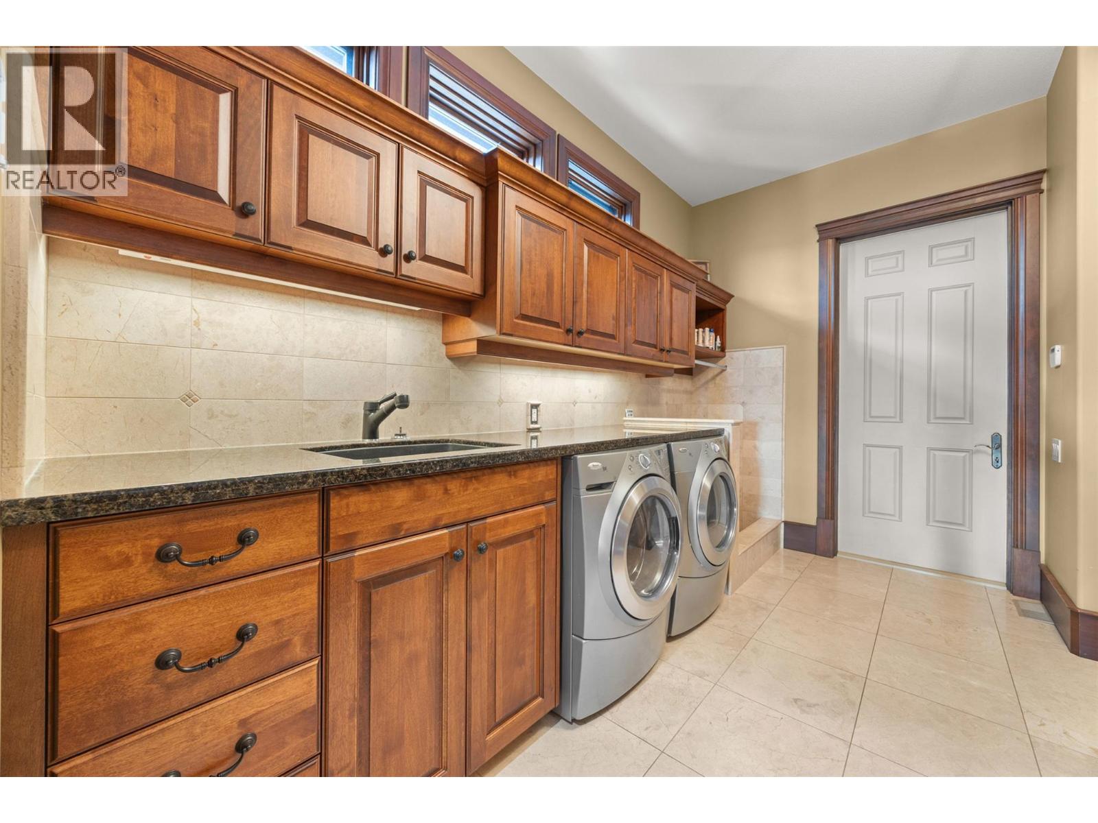 2449 Selkirk Drive