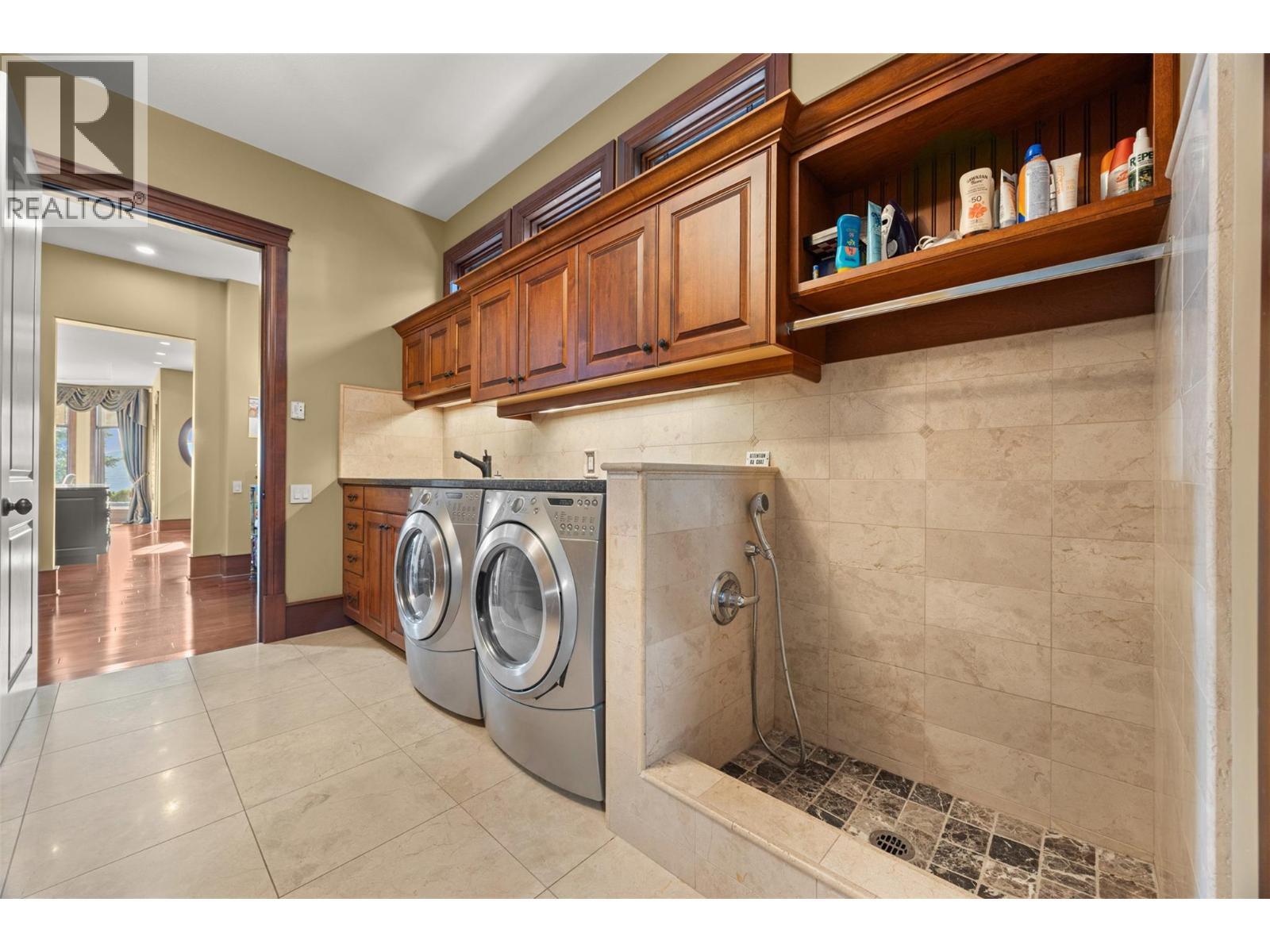 2449 Selkirk Drive