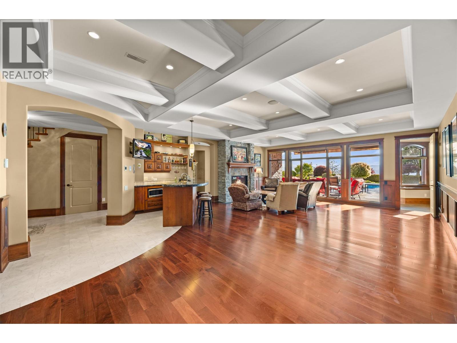 2449 Selkirk Drive