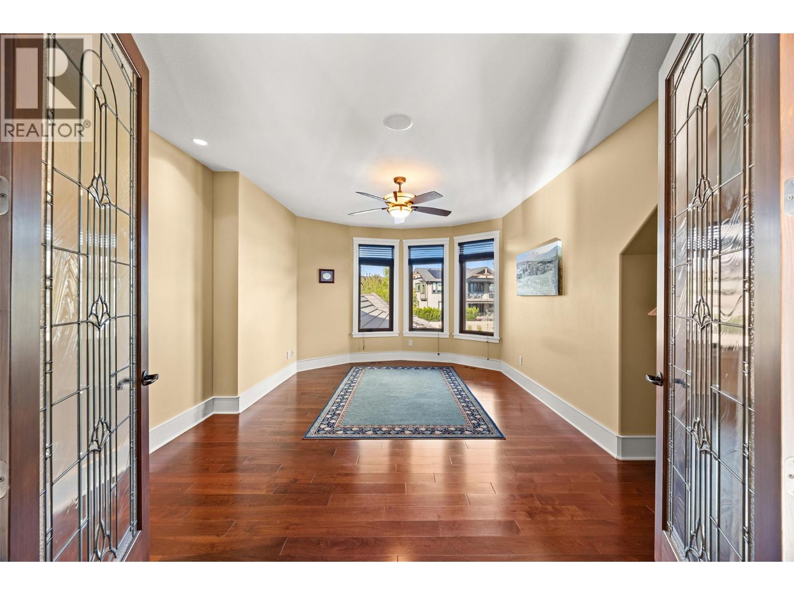2449 Selkirk Drive