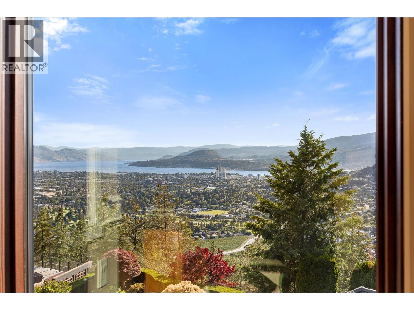 2449 Selkirk Drive