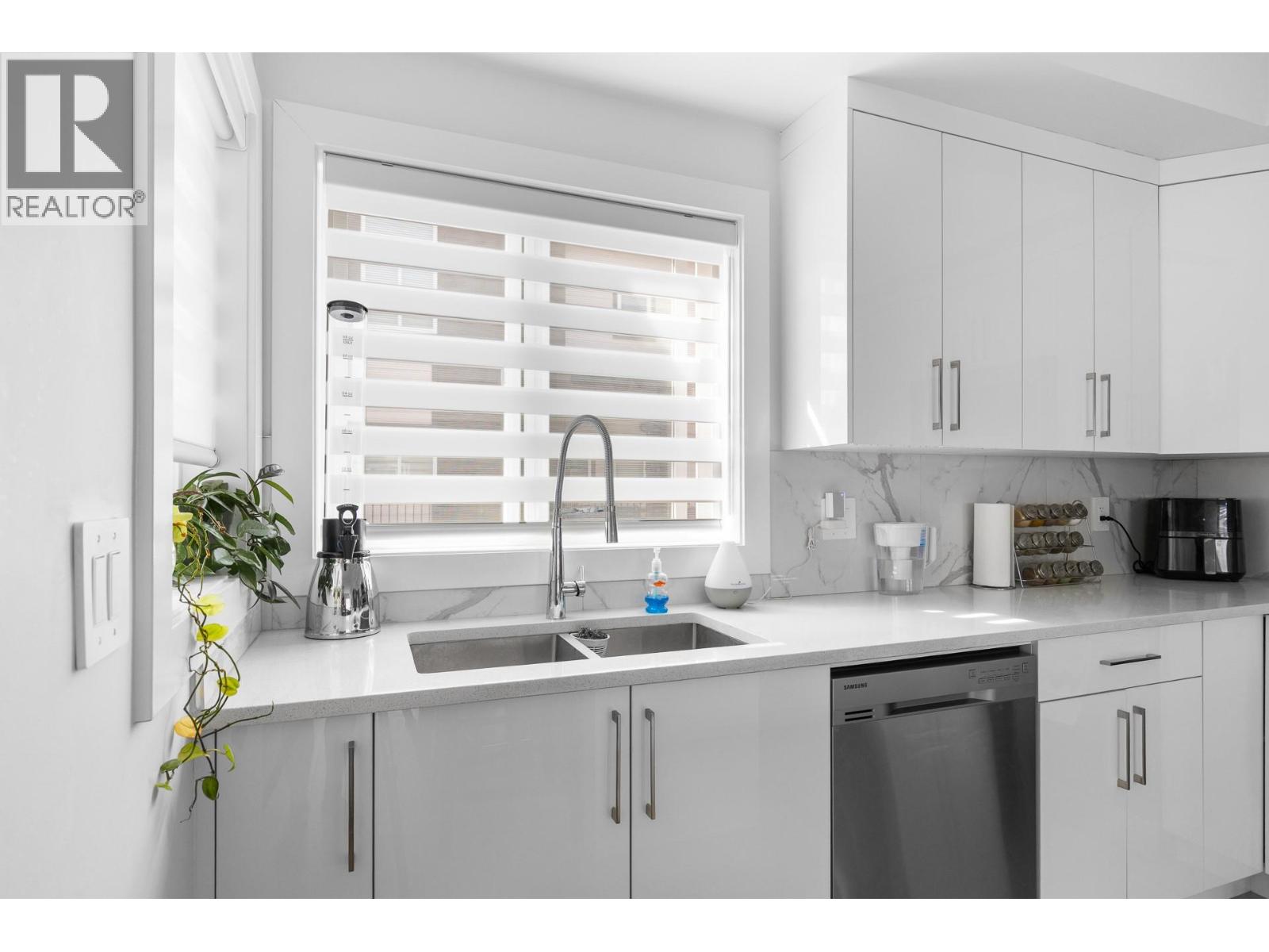 1354 Rutland Road N Unit# 2
