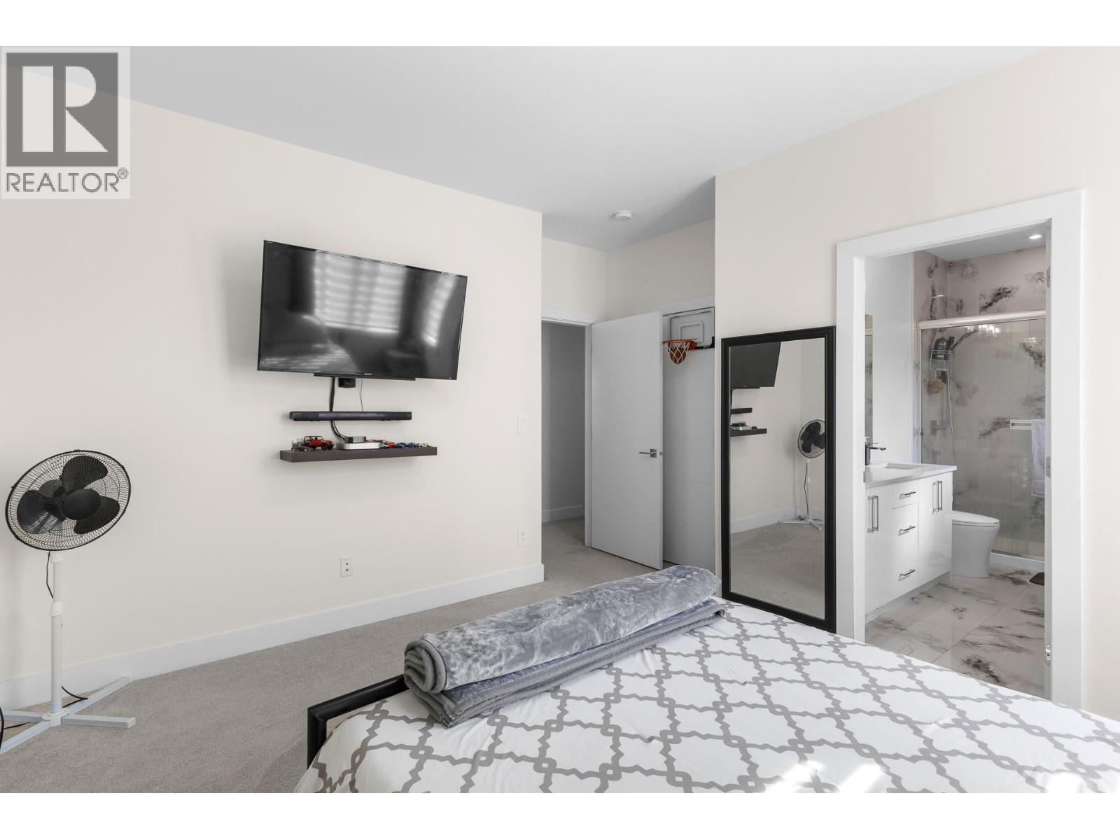 1354 Rutland Road N Unit# 2