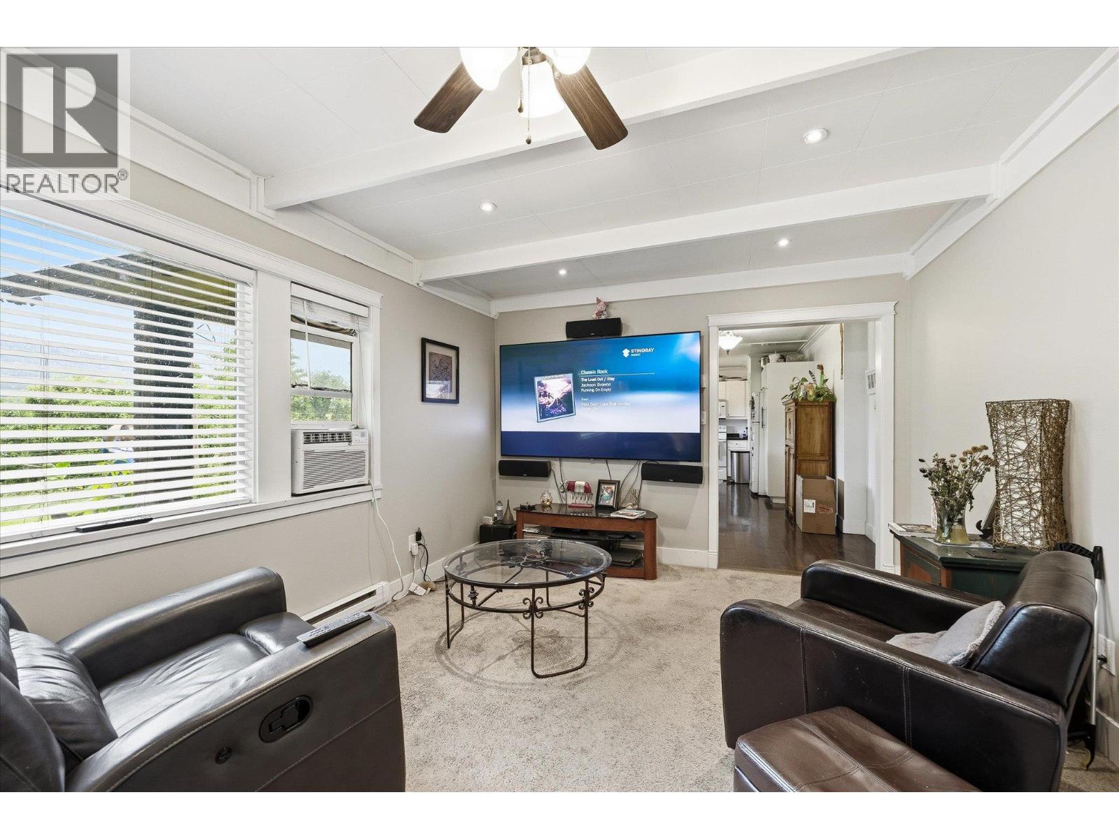 319 Valley Road