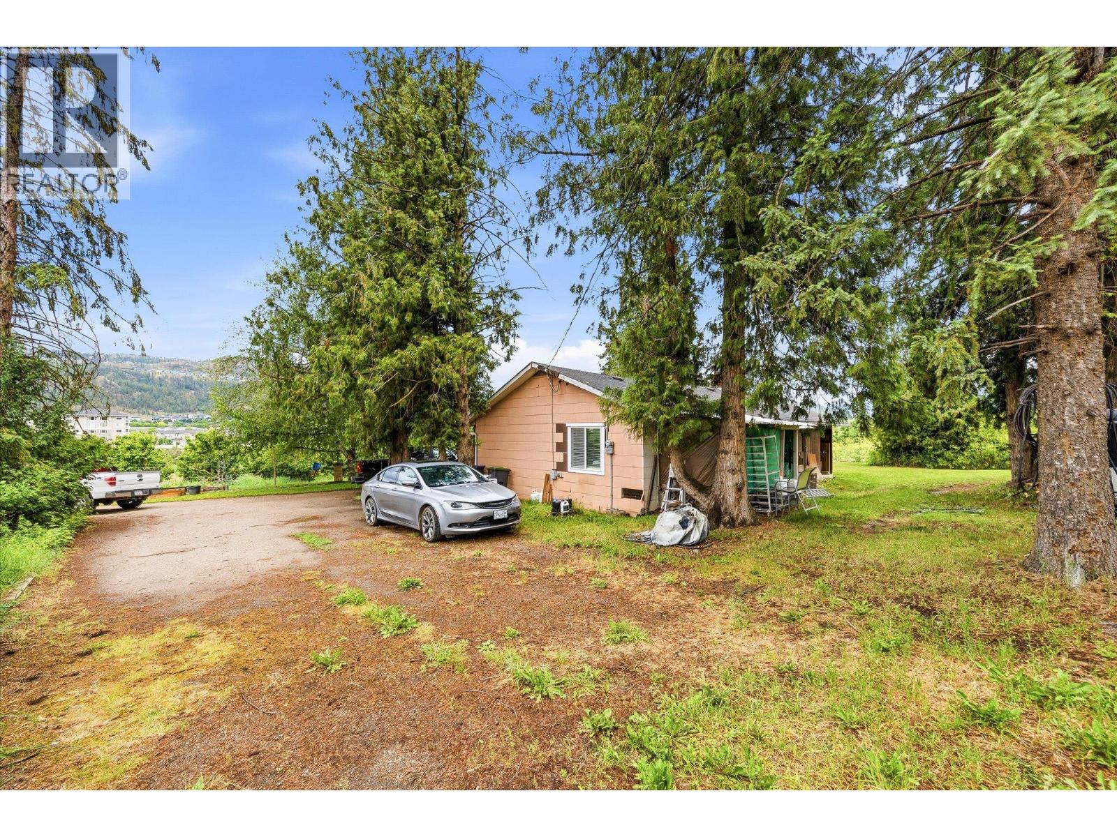 319 Valley Road