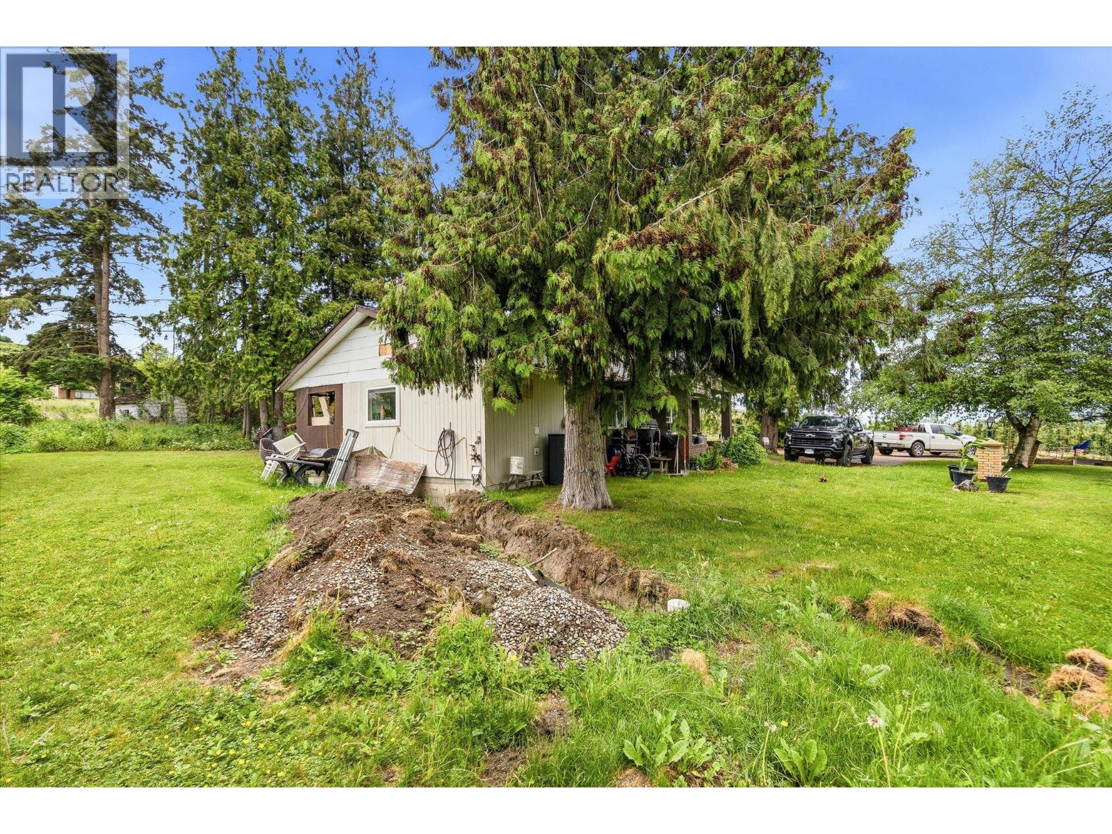 319 Valley Road