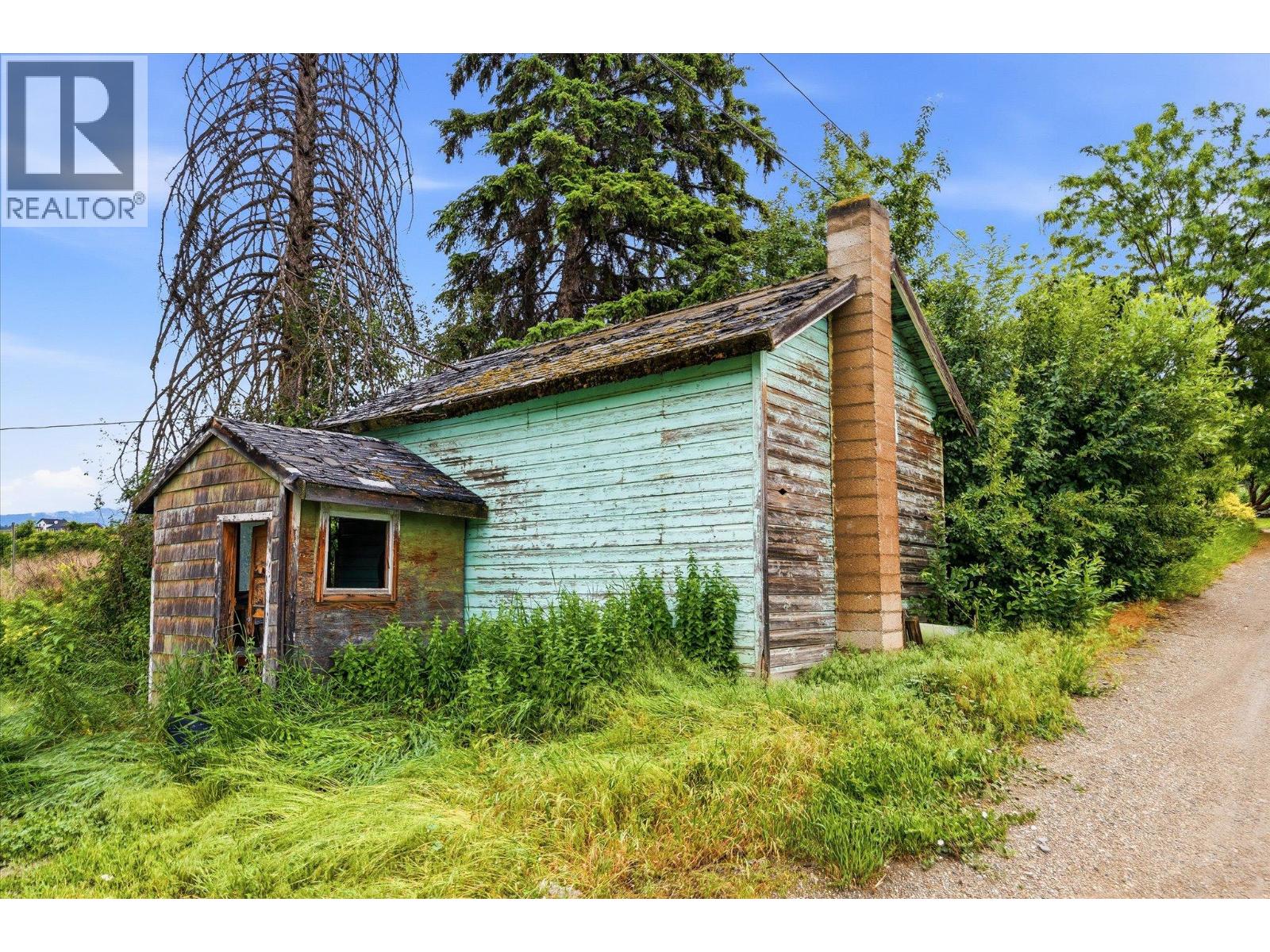 319 Valley Road